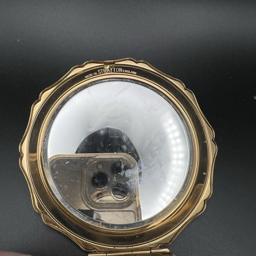 Stratton 1950's Powder Compact Mirror with Puff England Cream & Gold-toned